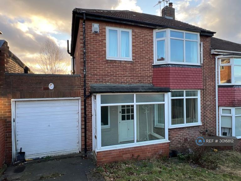 House Bellister Grove in Newcastle upon Tyne
