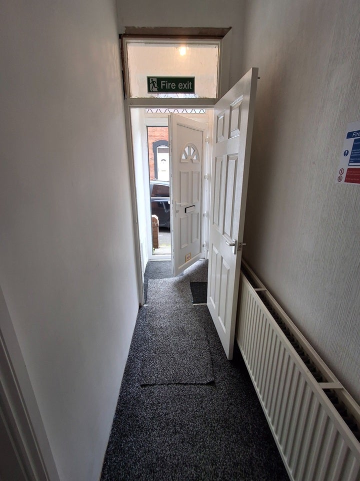 House Horsedge Street in Royton