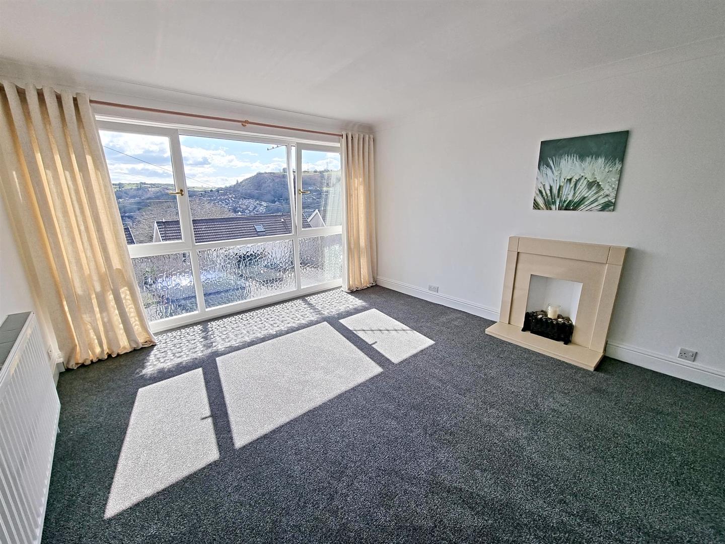 House Hillside View in Pontypridd