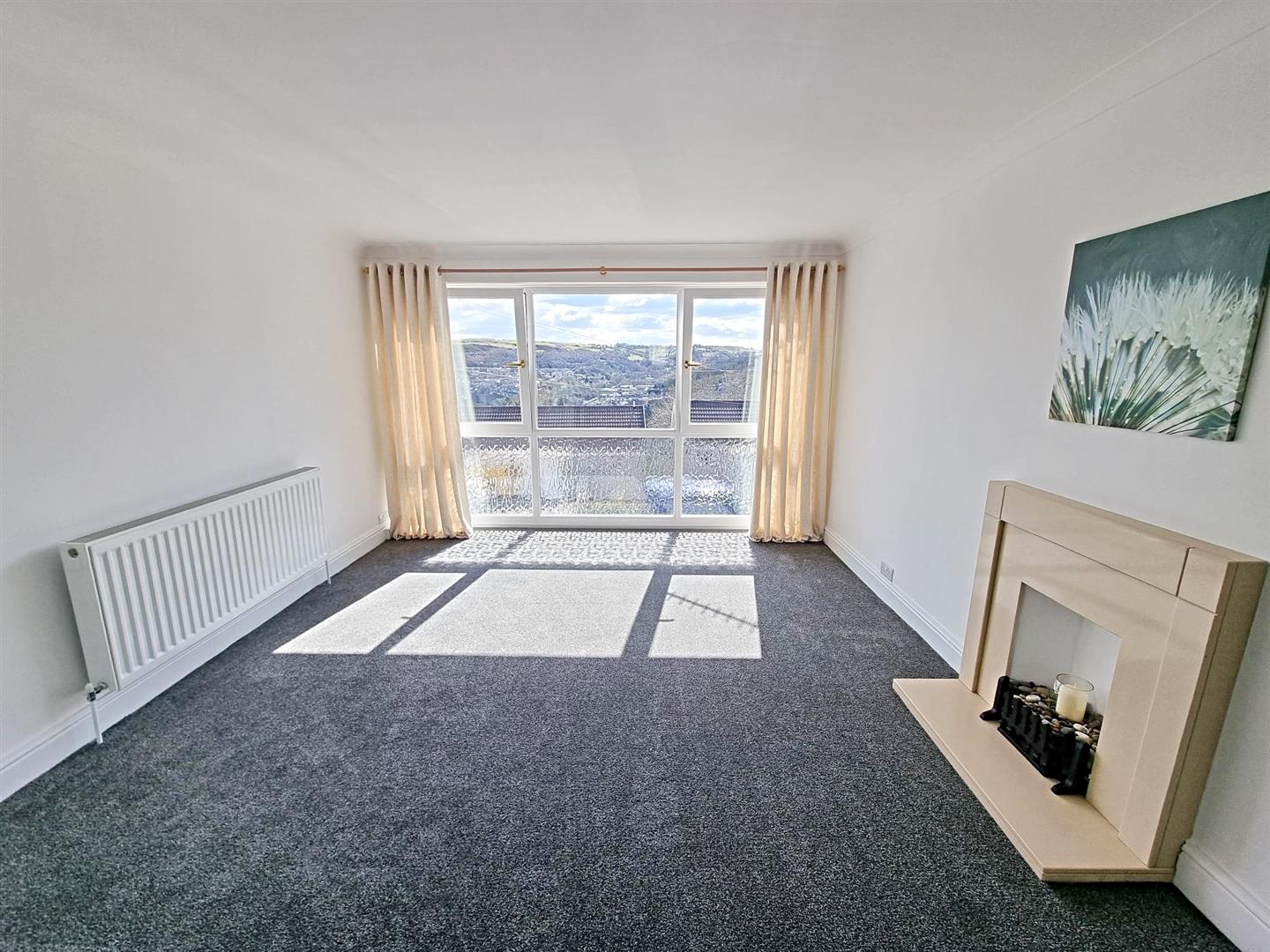 House Hillside View in Pontypridd