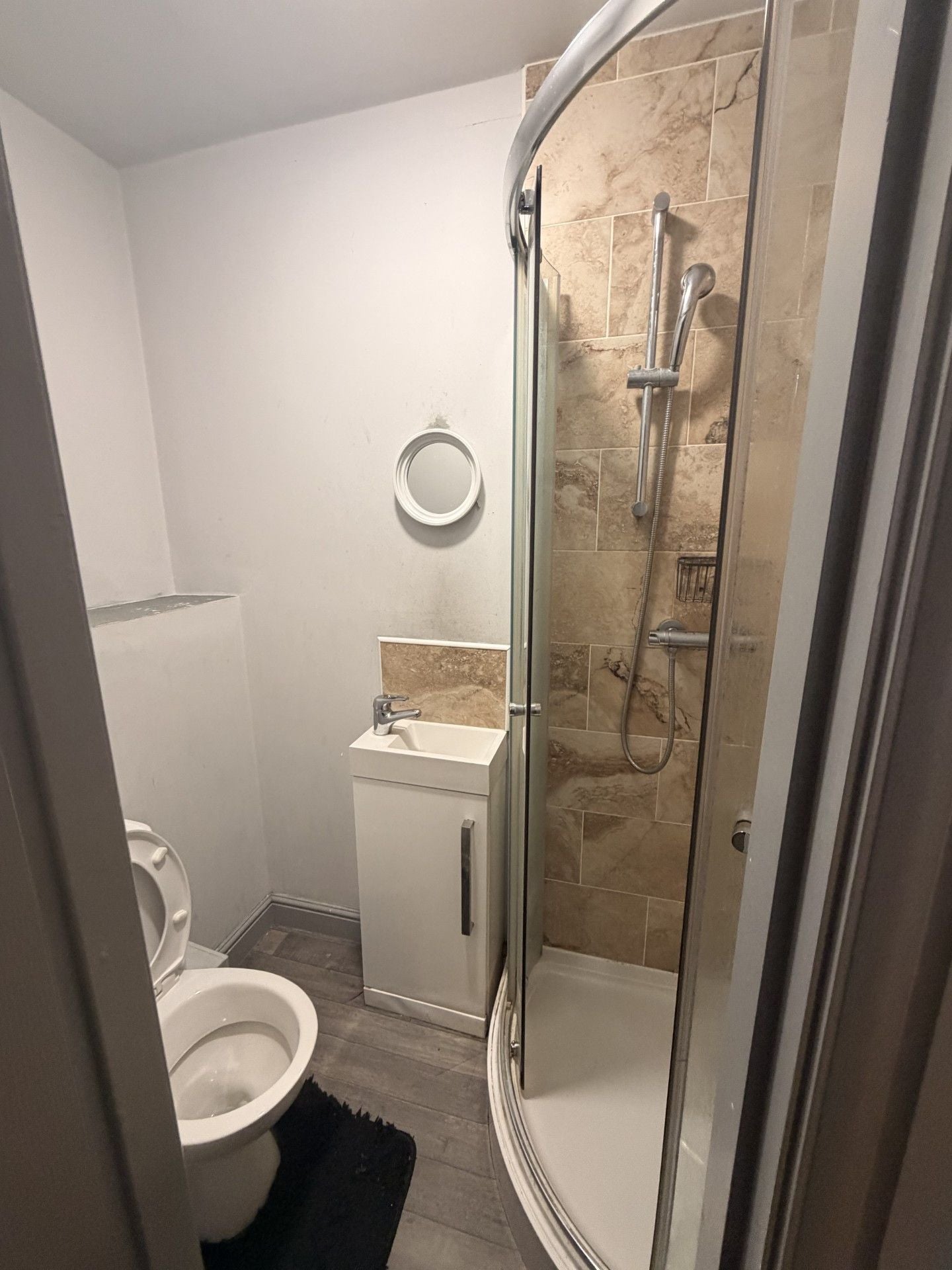 Room Broxholme Lane in Doncaster