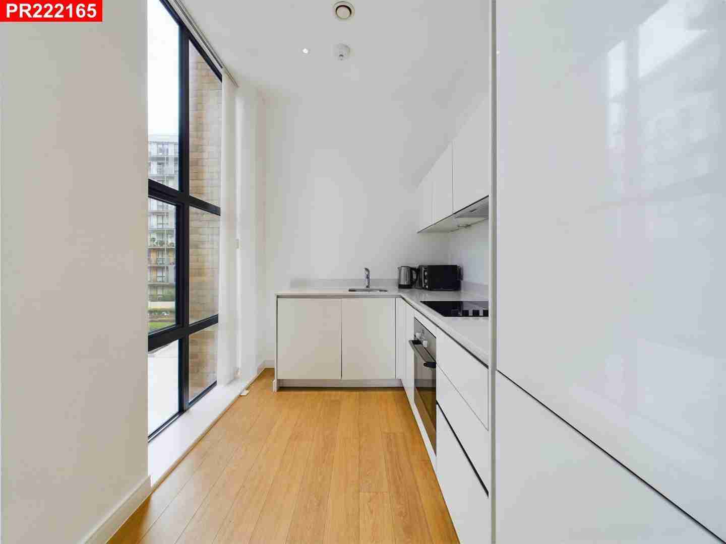 Flat Seven Sea Gardens in Greater London