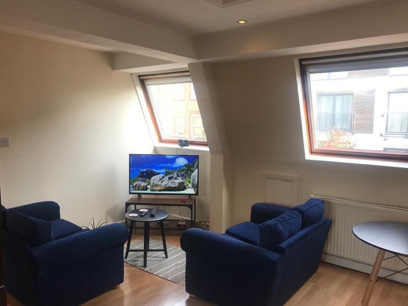 Room Furmage Street in Greater London