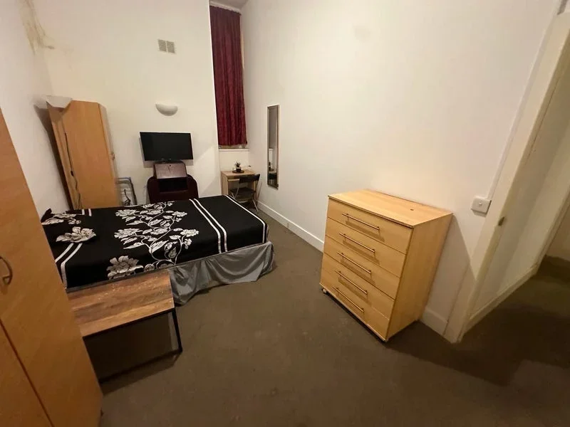 Room Goodhall Street in Greater London