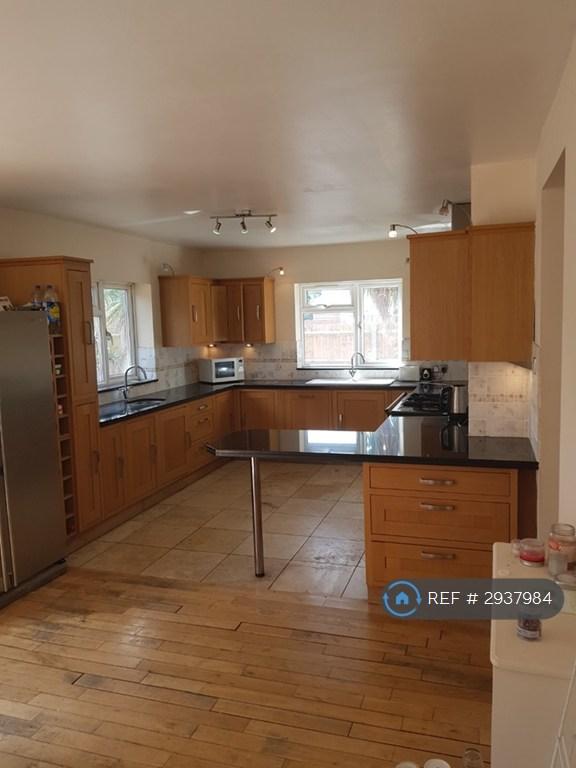 Room Didcot Road in Southampton