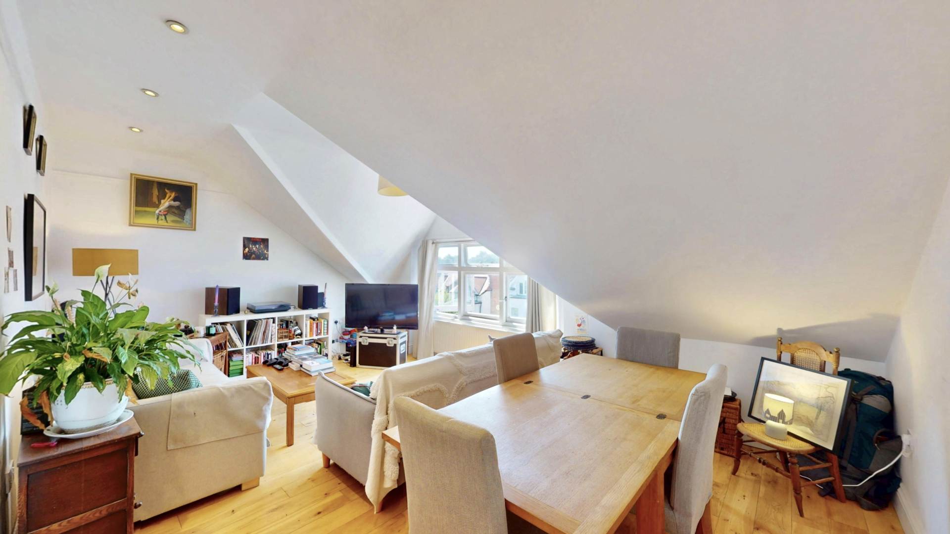 Flat Stanhope Gardens in Greater London