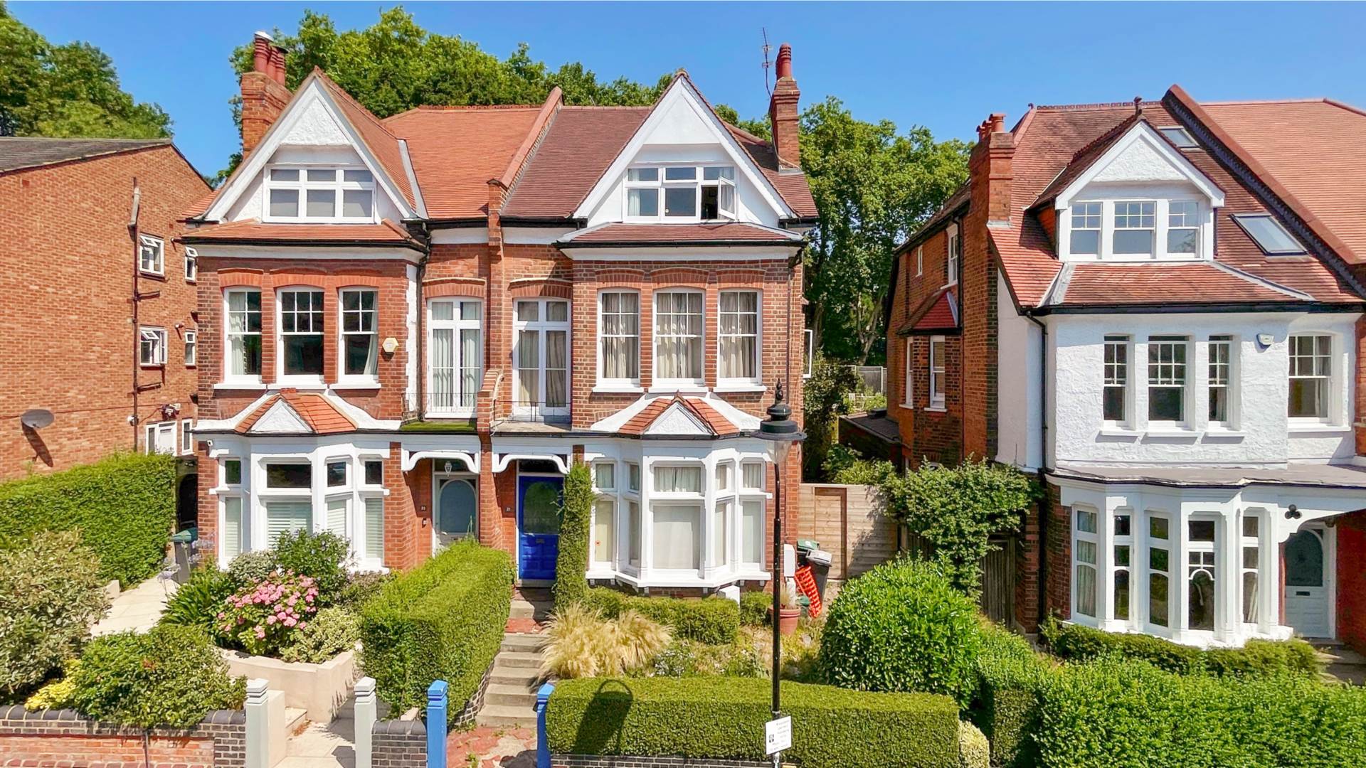 Flat Stanhope Gardens in Greater London