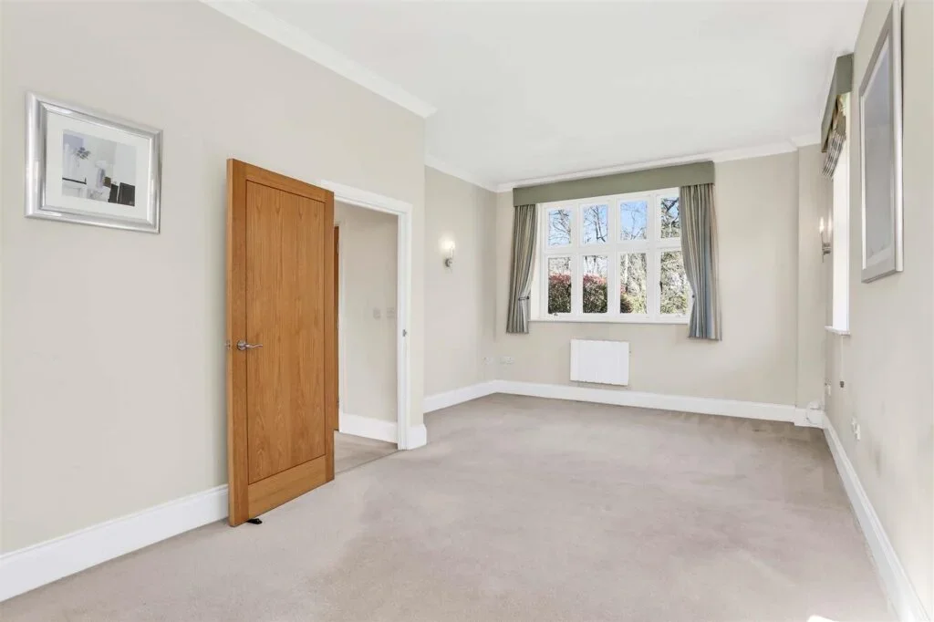Flat Elizabeth Drive in Reigate and Banstead