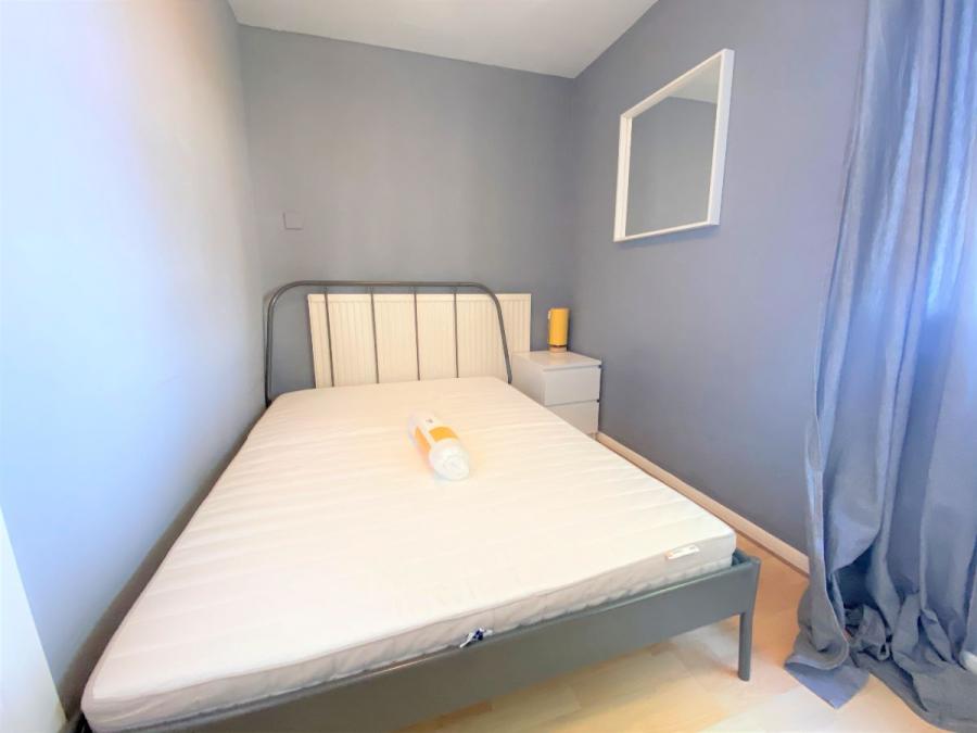 Room Teddington Close in Canterbury