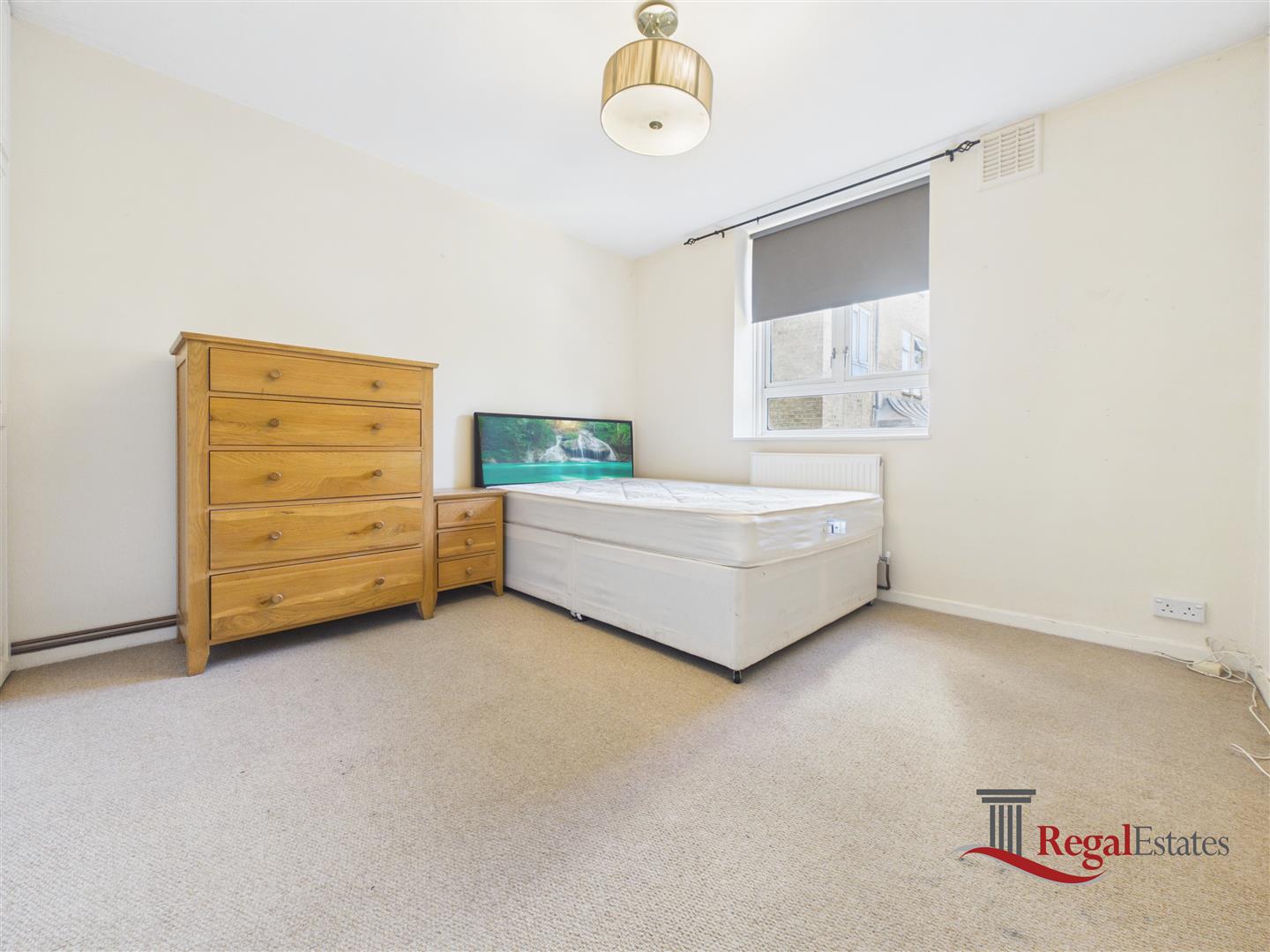 Flat Dorman Way in Greater London