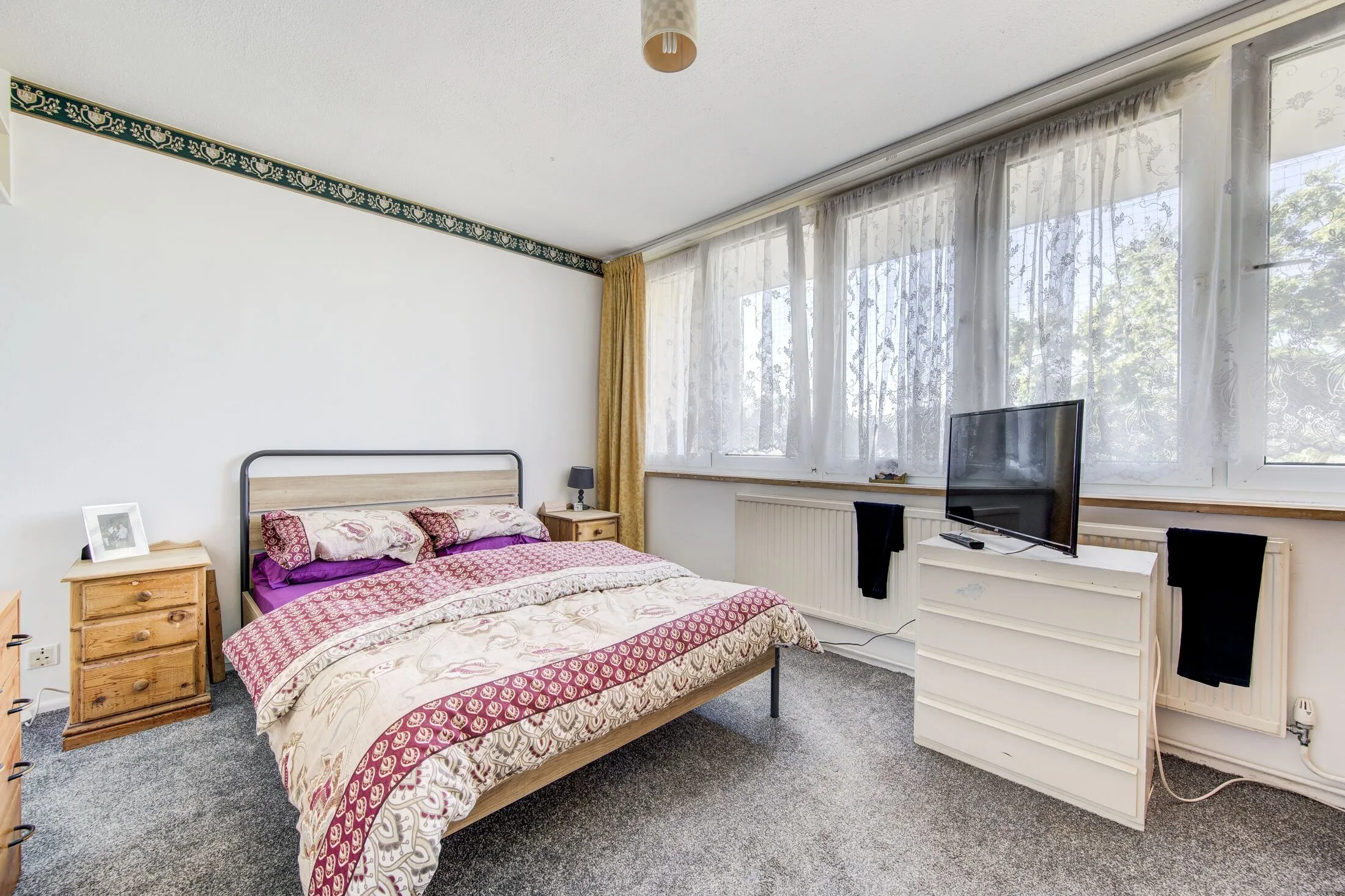 Flat Jervis Road in Greater London