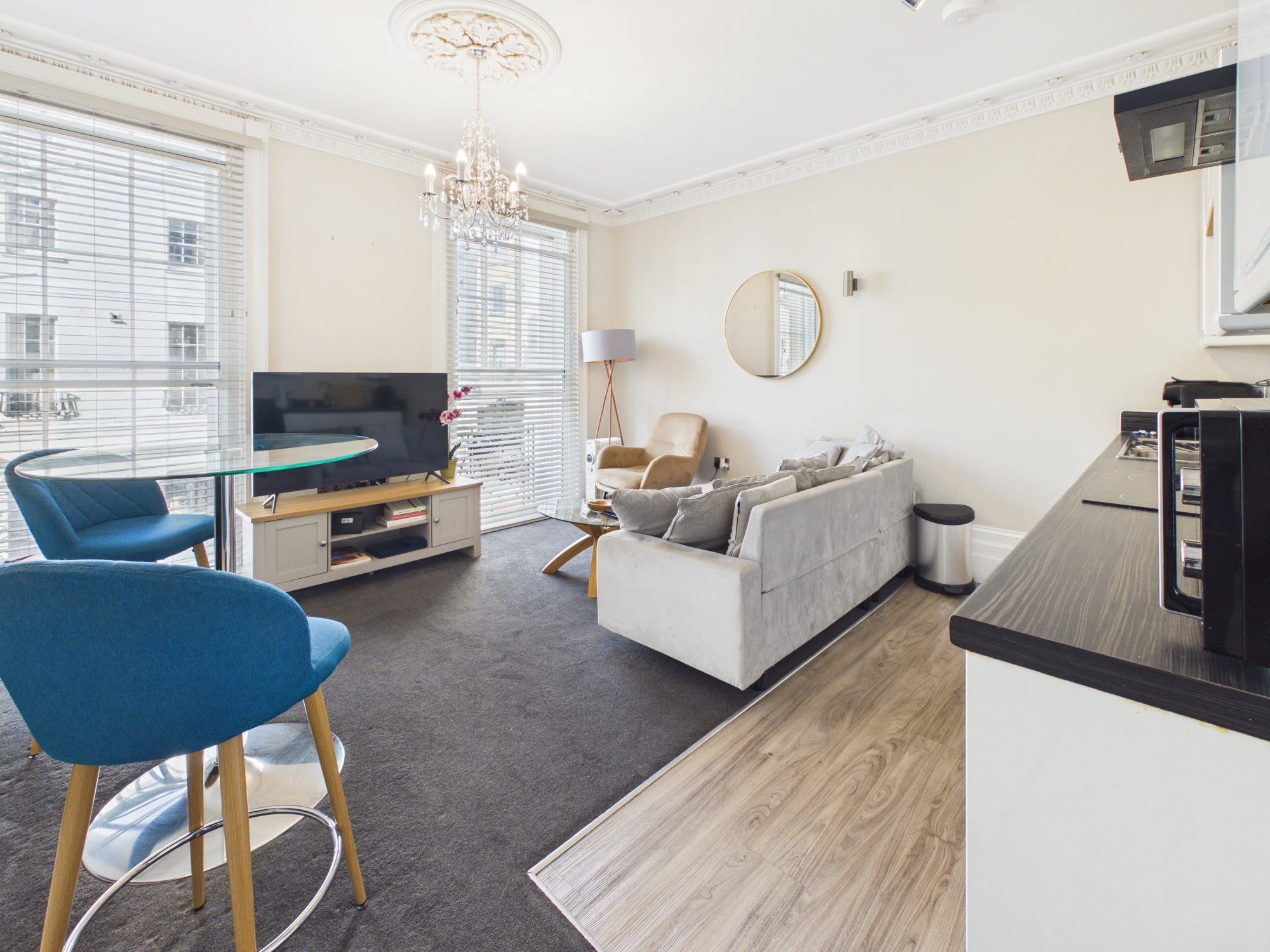 Flat Clarence Parade in Cheltenham