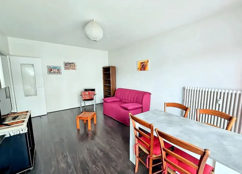 Flat Boulevard des Belles Portes Porte 1 in Hérouville-Saint-Clair