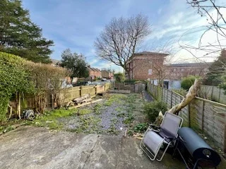 Flat Stile Hall Gardens in Greater London