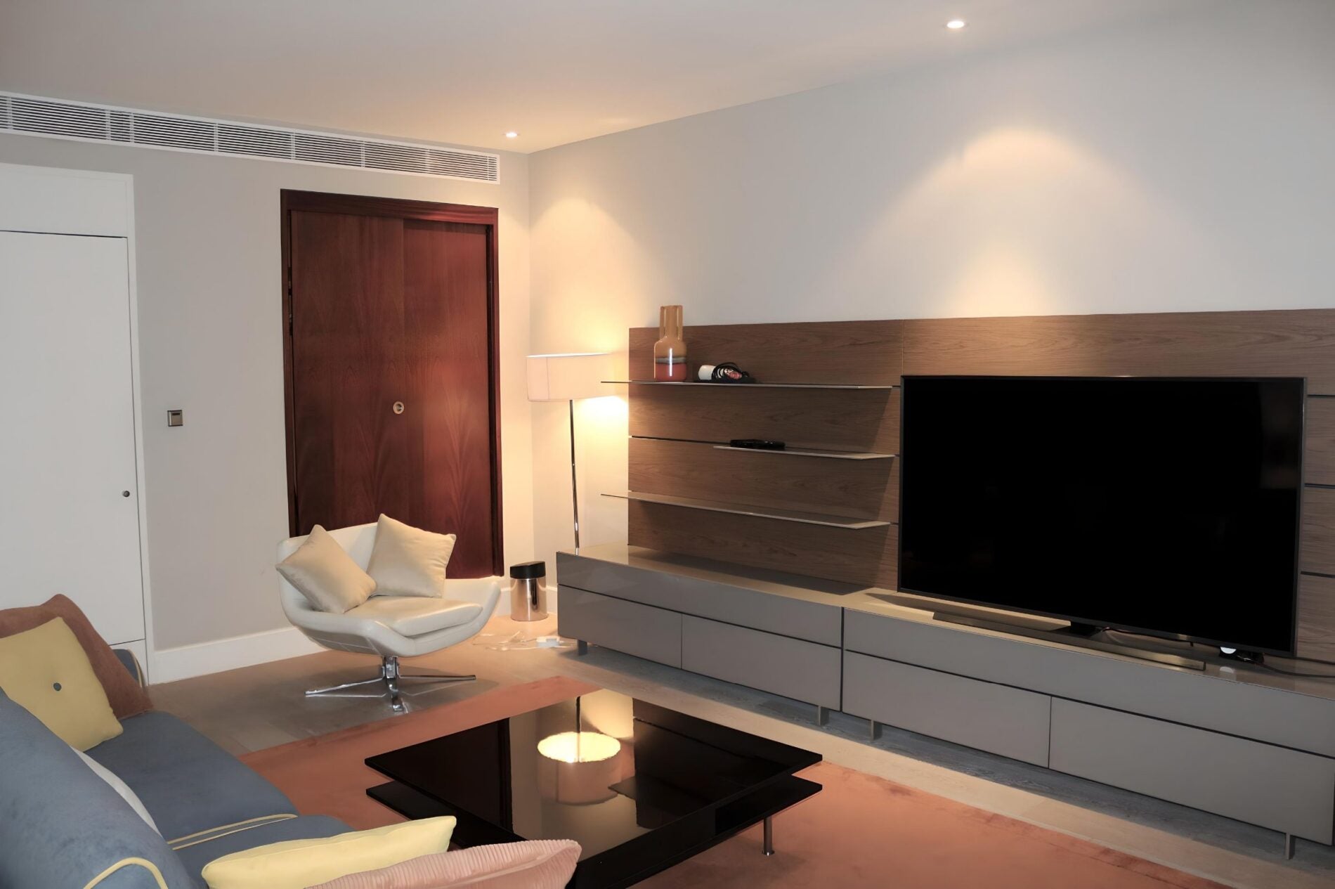Flat Knightsbridge in City of Westminster