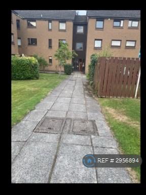 Flat Fortingall Place in Glasgow