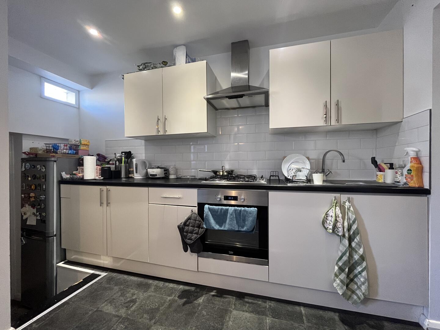 Flat Warren Road in Reigate and Banstead
