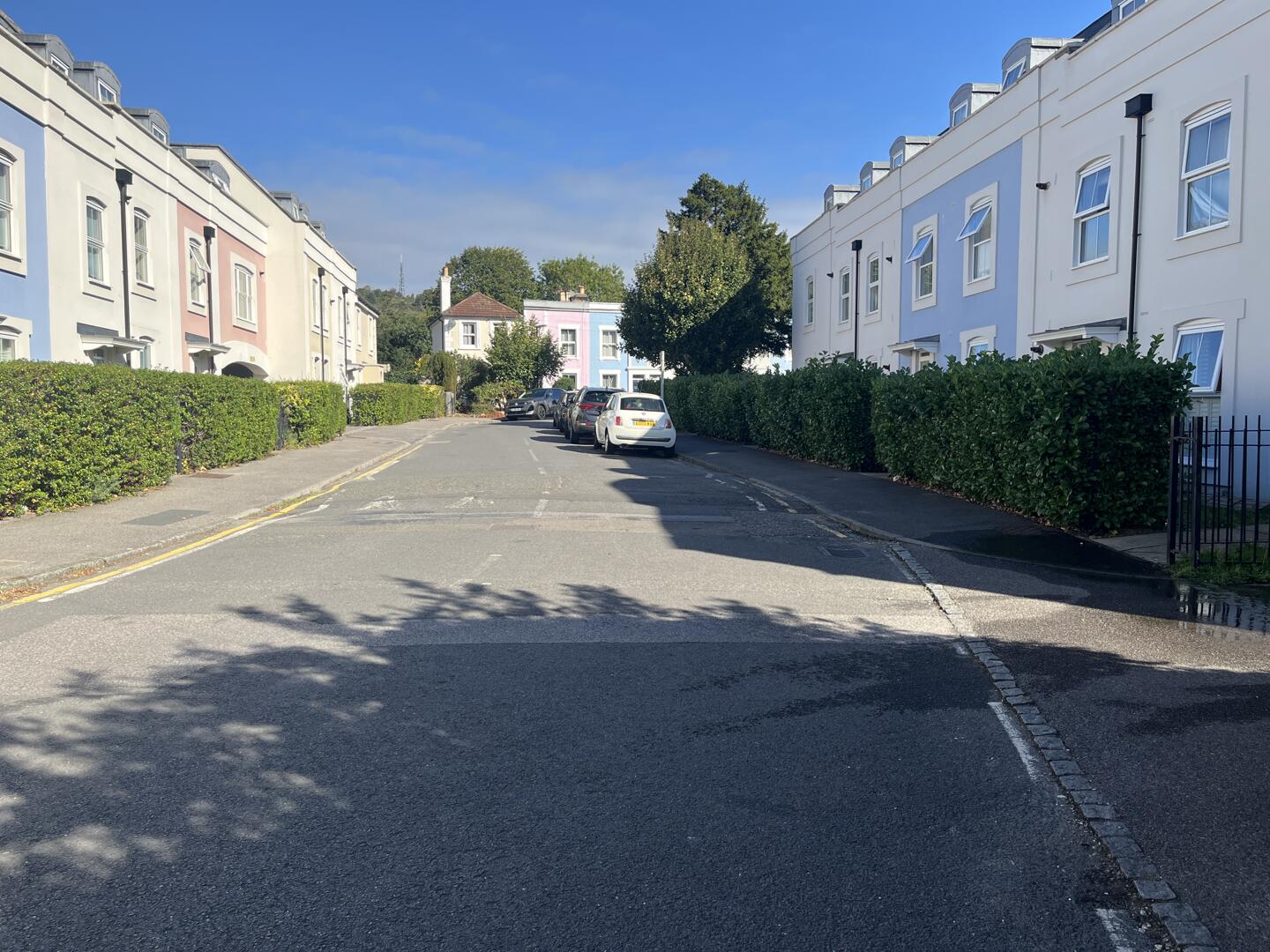 Flat Warren Road in Reigate and Banstead