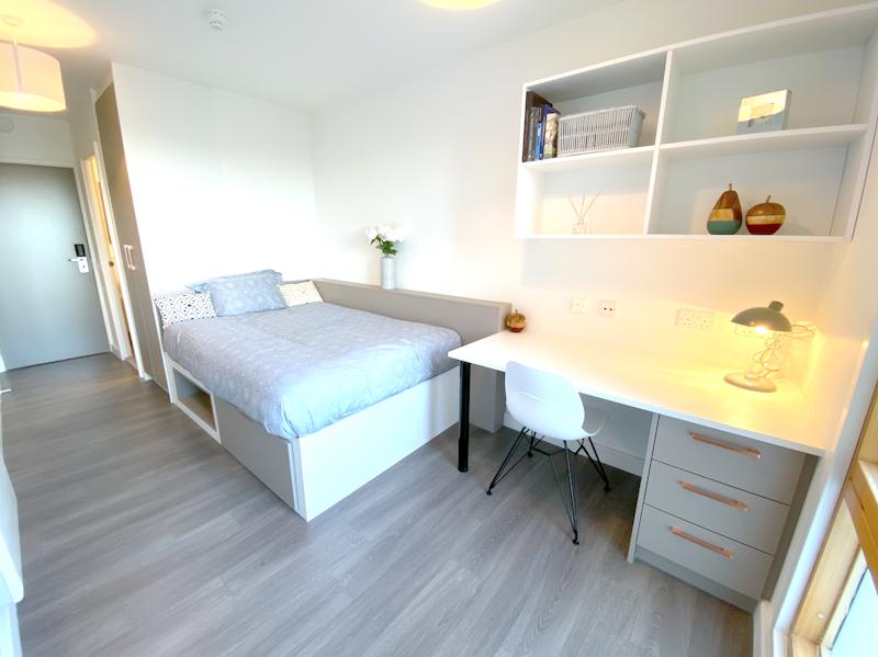 Room Green Lanes in Greater London
