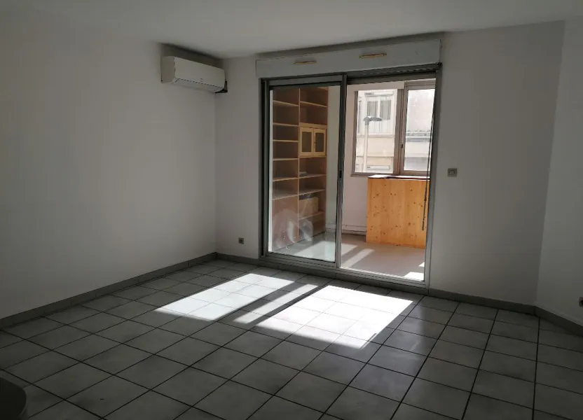 Flat Avenue Président Wilson in Béziers