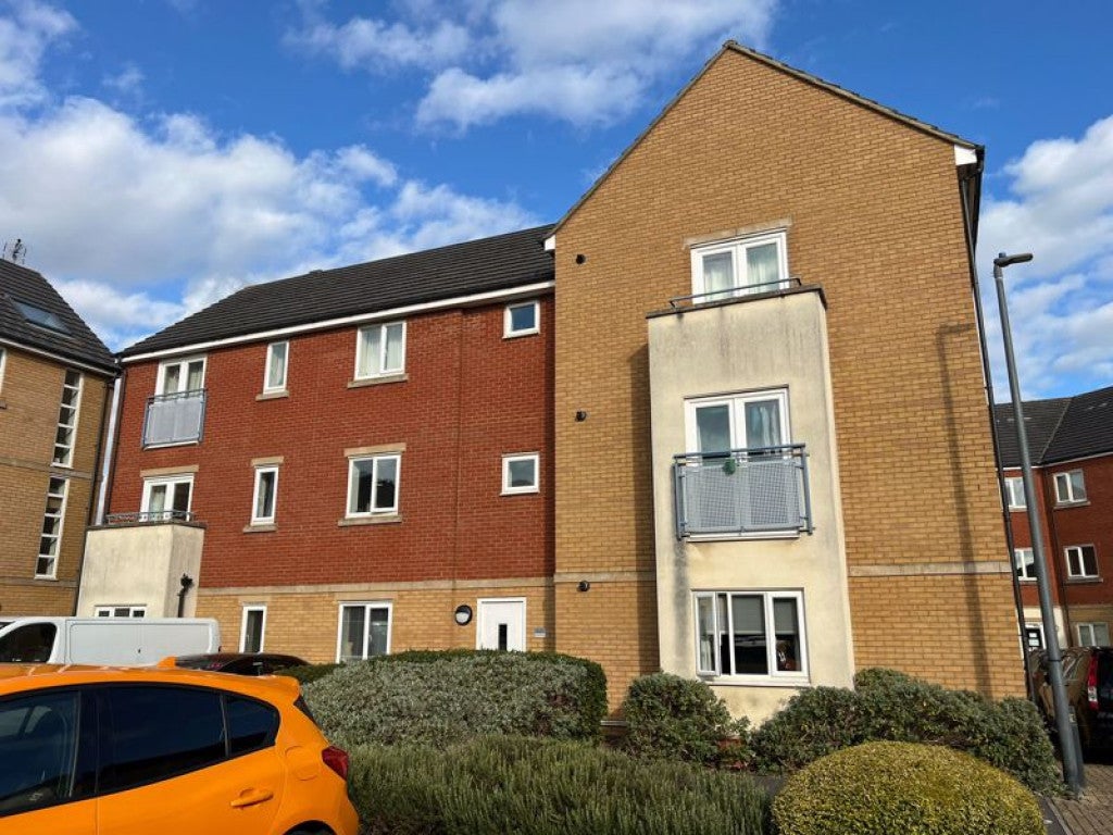 Flat Hornbeam Close in Bradley Stoke