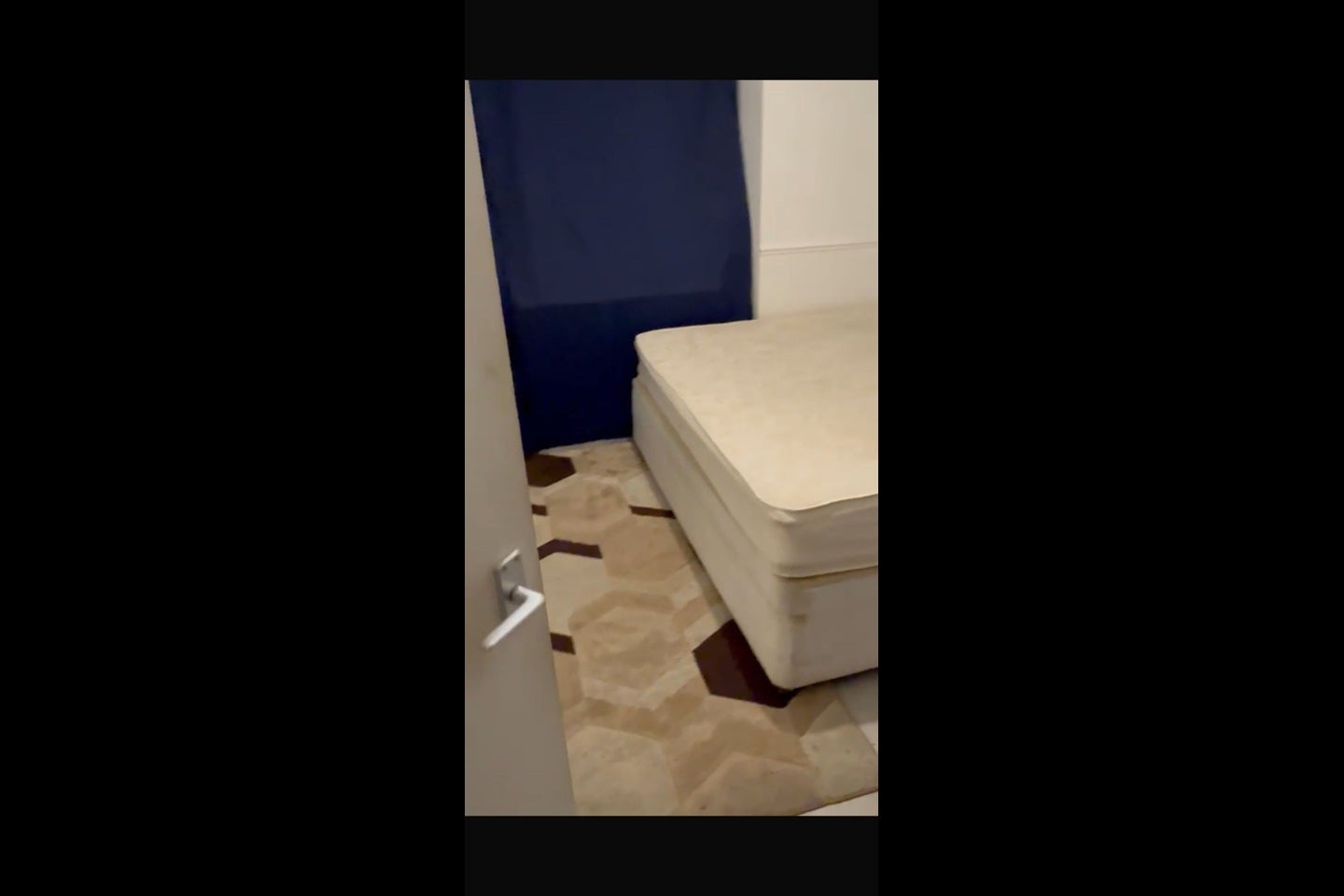 Room Hopewell Street in Greater London