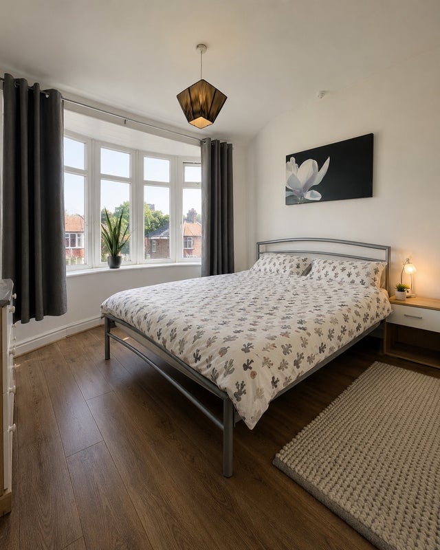 Room Arnfield Road in Manchester