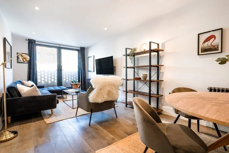 Flat King's Mews in Greater London