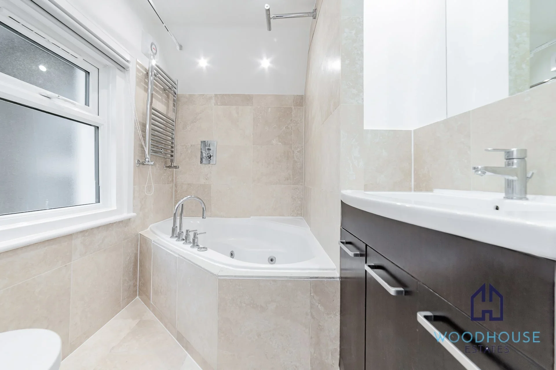 Flat Ulysses Road in Greater London