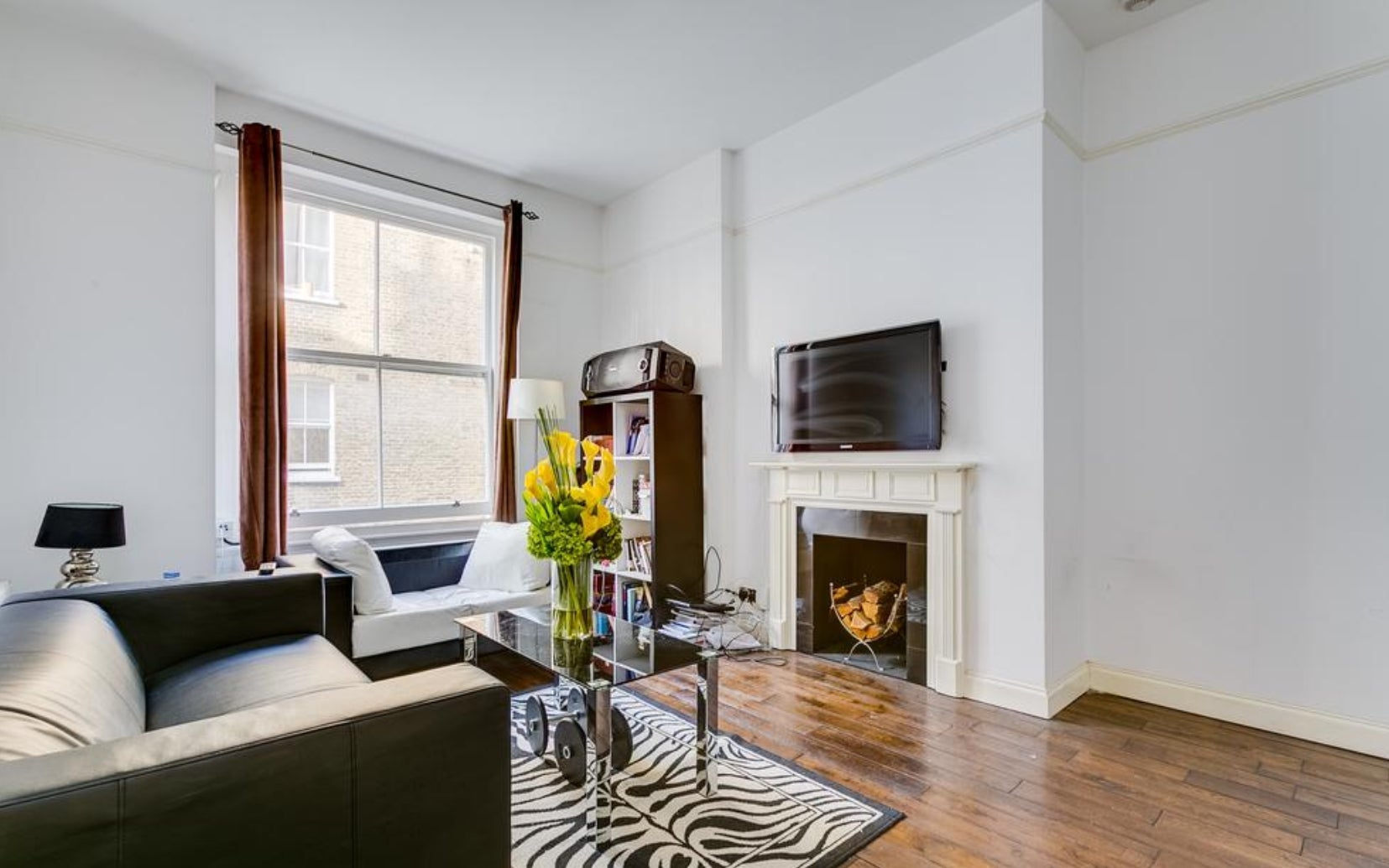 Flat Old Brompton Road in Greater London