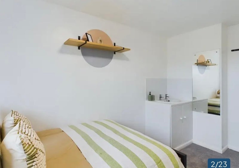 Room Sage Road in Leicester