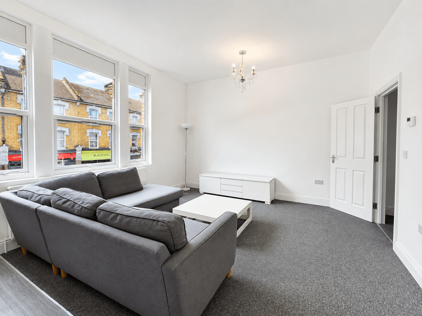 Flat High Road Leyton in Greater London