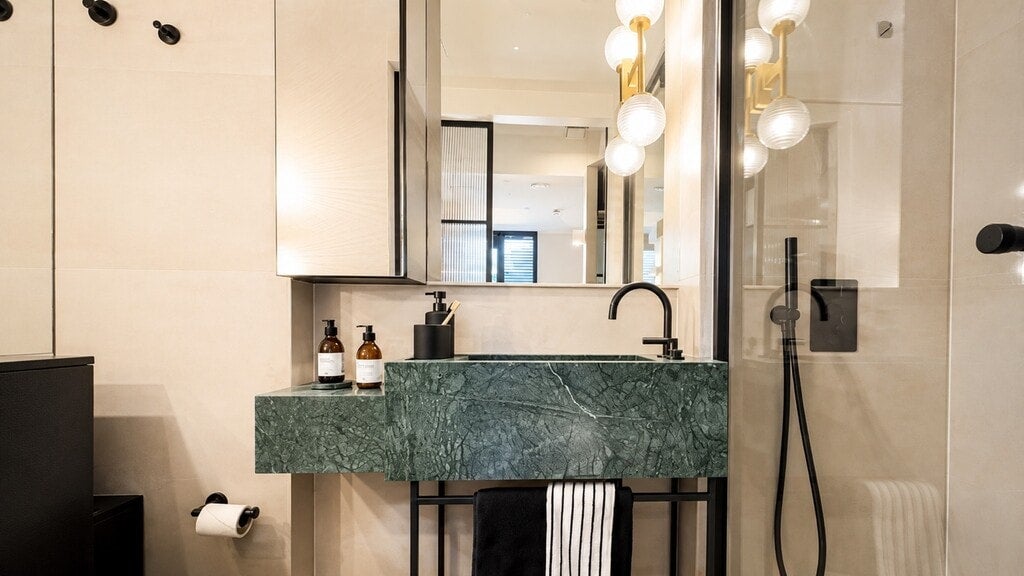 Flat Willesden Lane in Greater London