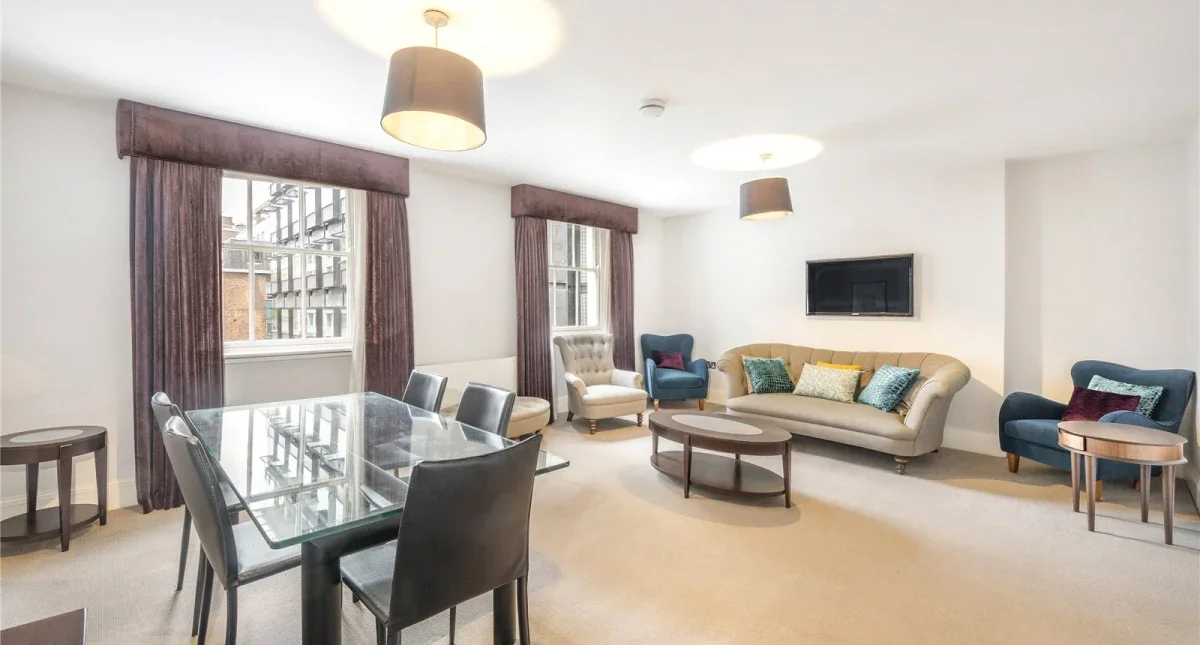 Flat Huntley Street in Greater London