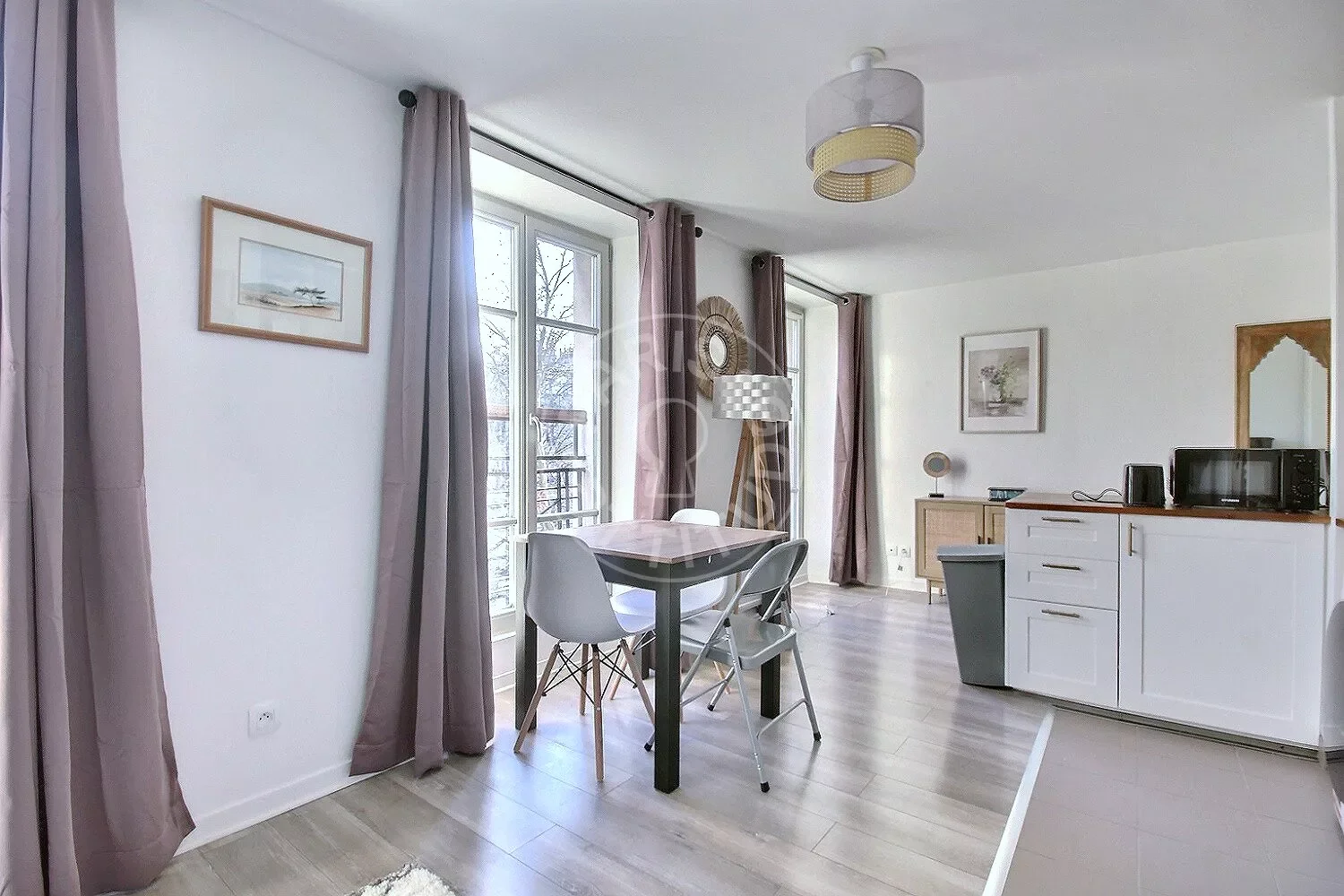 Appartement Avenue Jean Jaurès à Paris