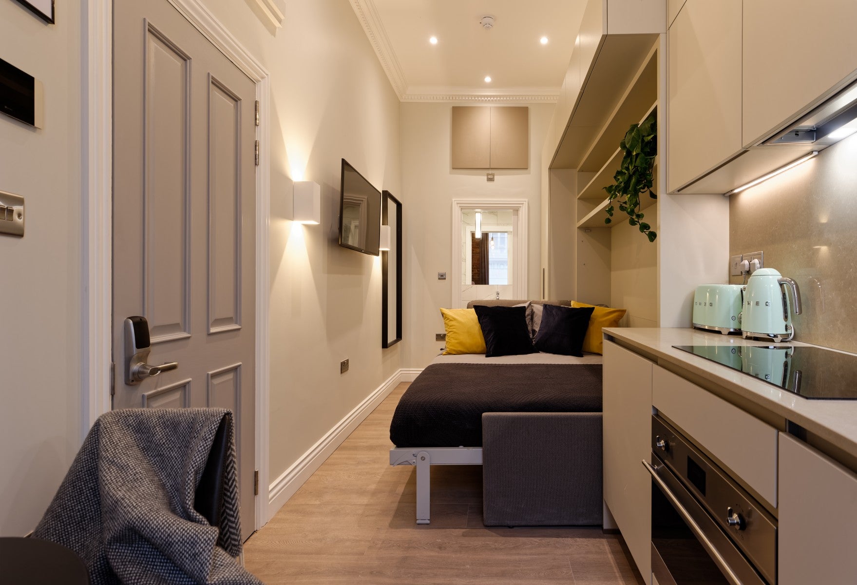 Flat Nottingham Place in London