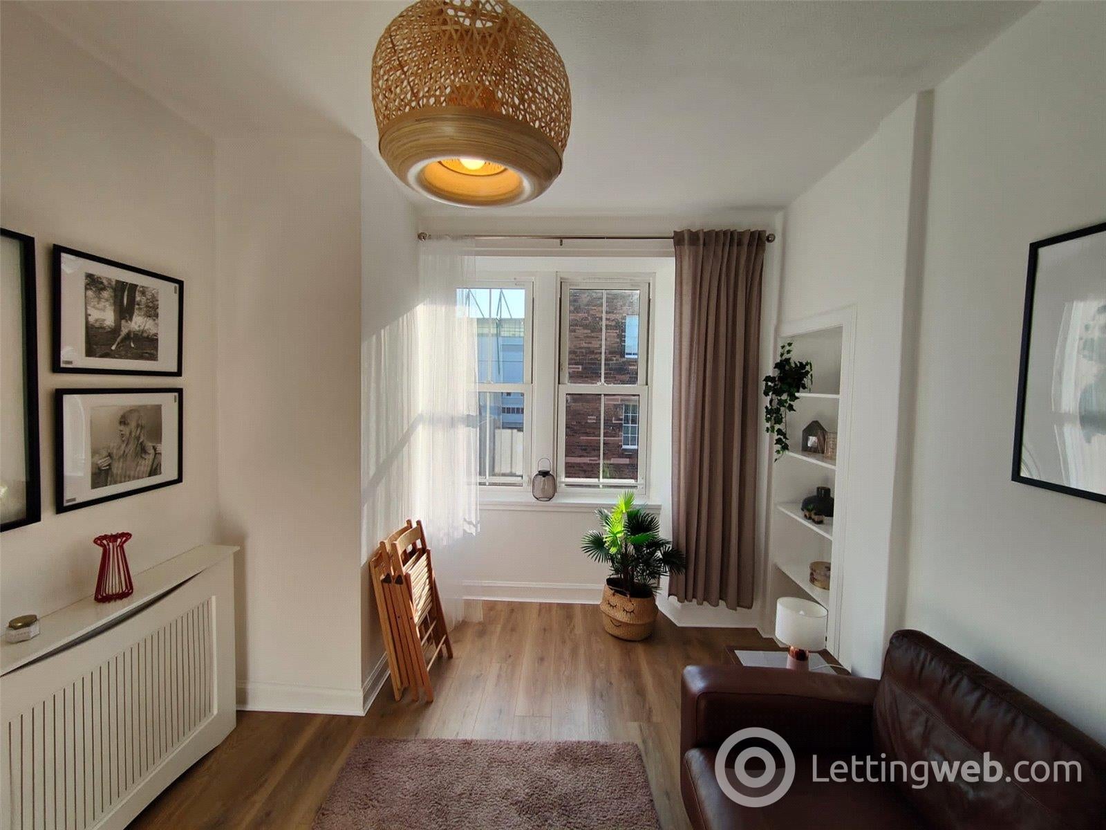 Flat Albion Road in Edinburgh