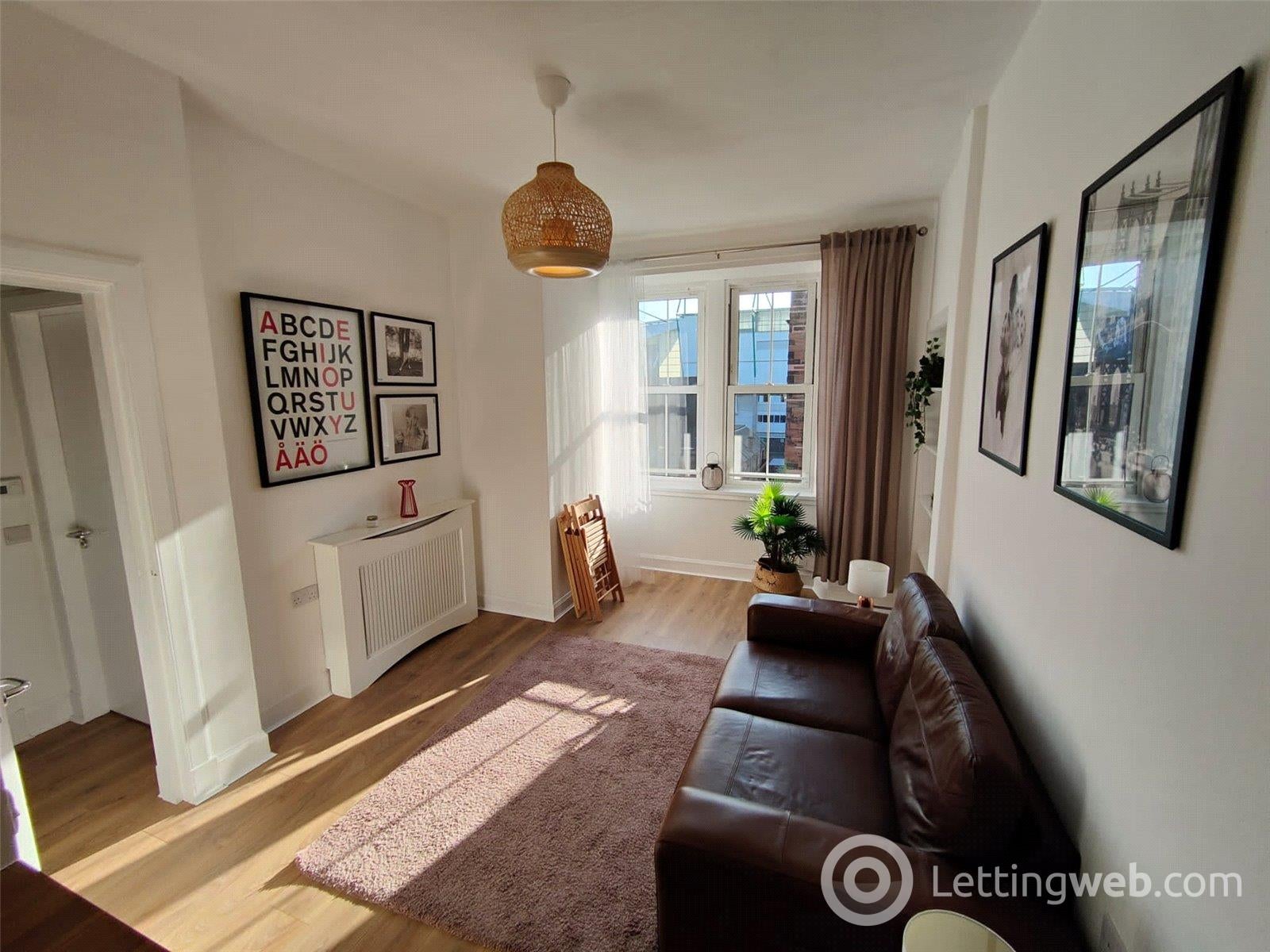 Flat Albion Road in Edinburgh