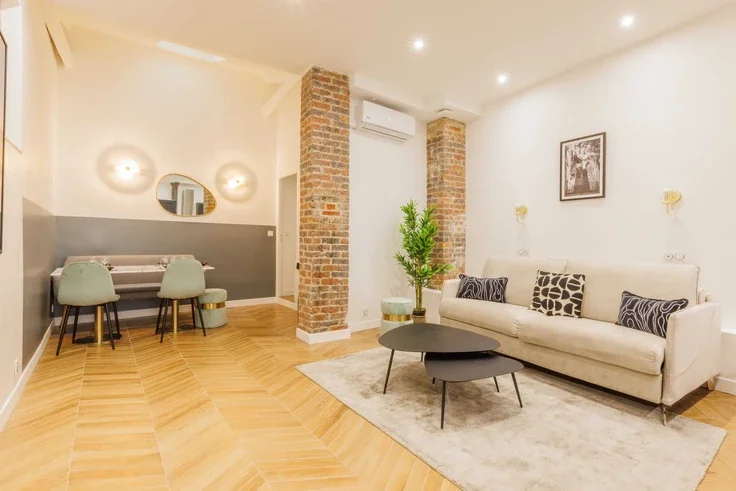 Appartement Cour de la Ferme Saint-Lazare à Paris