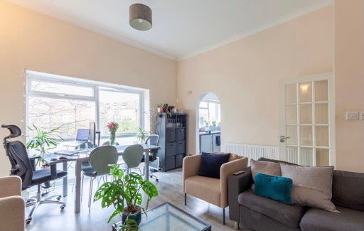 Flat Cavendish Road in Greater London