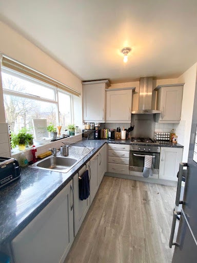 Flat Cavendish Road in Greater London