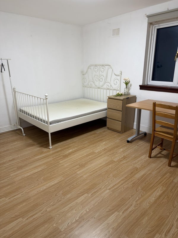 Room Hazeldean Terrace in City of Edinburgh