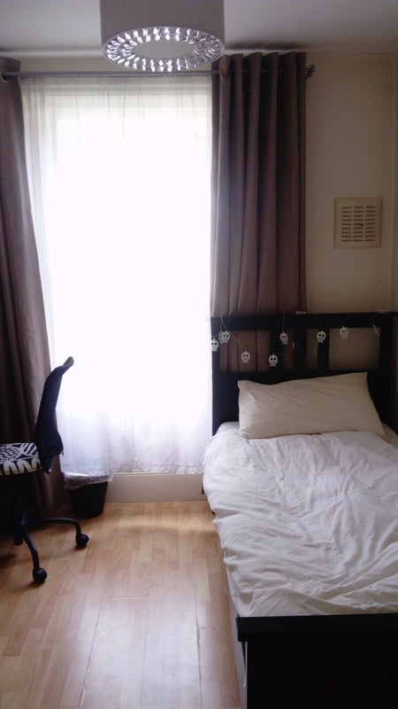 Room Lancaster Road in Greater London