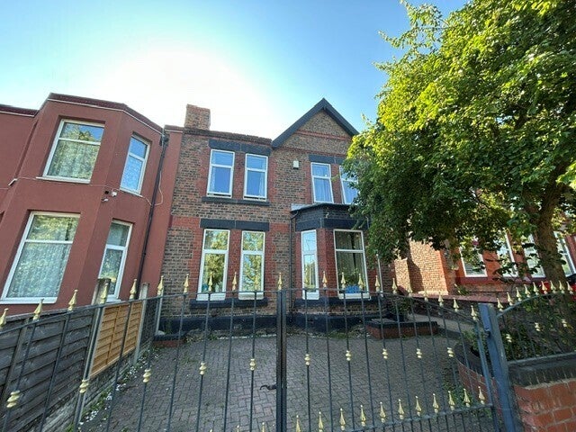 Flat Park Road East in Birkenhead
