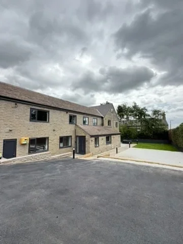 Flat Bramley Lane in Brighouse