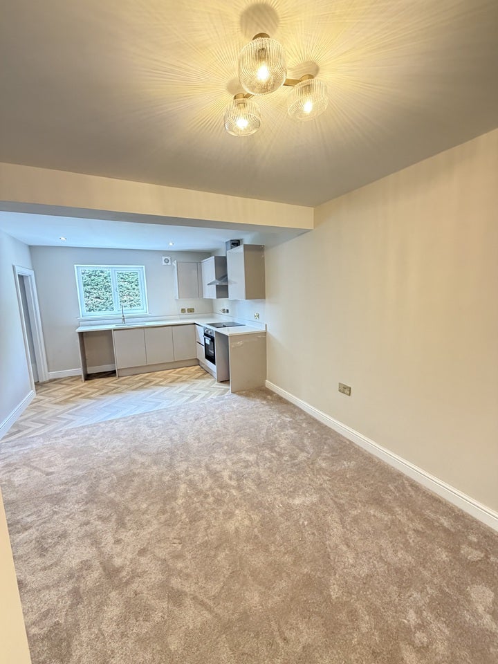 Flat Bramley Lane in Brighouse