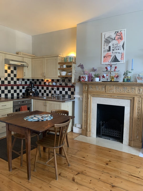 Room Colyton Road in Greater London