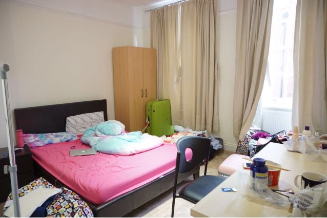 Flat Alie Street in Greater London