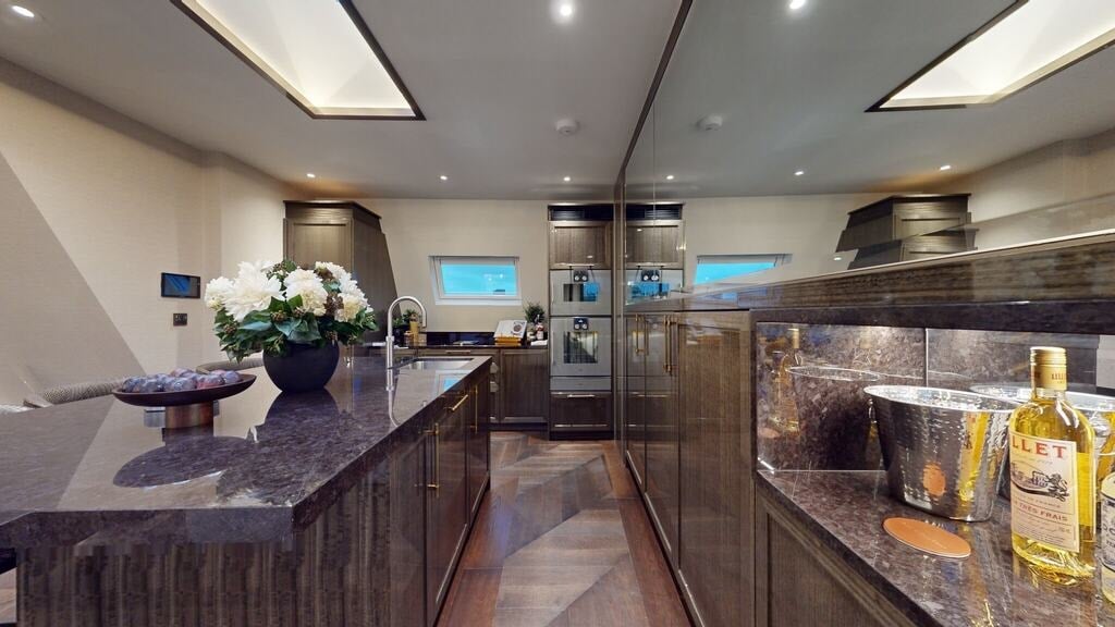 Flat Prince of Wales Terrace in Greater London