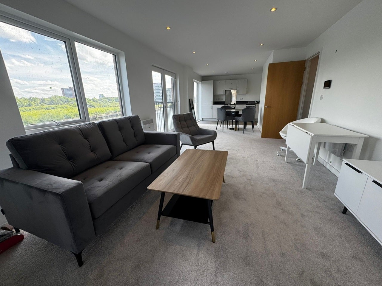 Flat Ordsall Lane in Salford